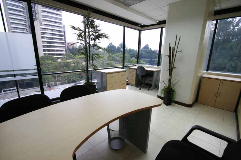Edificio Design Center, Torre 2, oficina 406, Diagonal 6 12-42, Zona 10