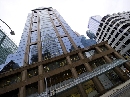 Office Space in th Floor
151 Yonge Street
