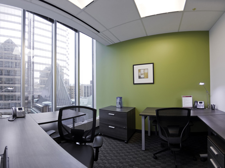 Office Space in th Floor
151 Yonge Street