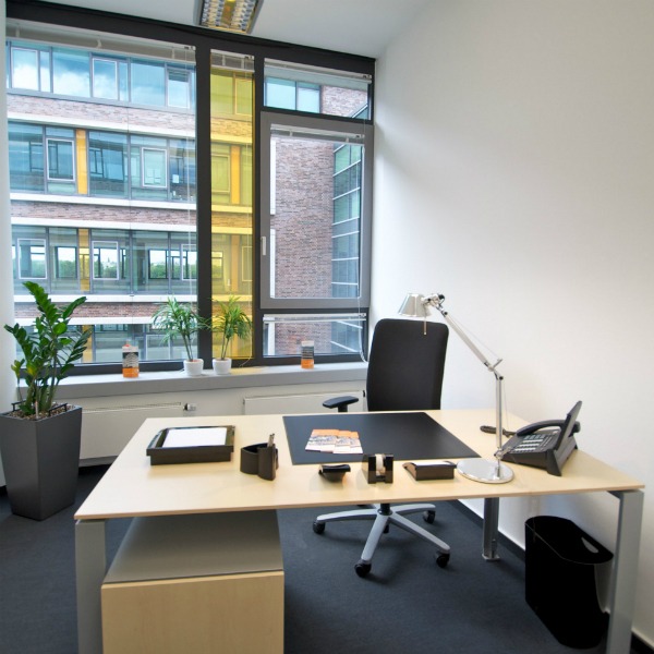 Plug And Work Regus Office Space In Hanauer Landstrasse 291 B Frankfurt 60314 Ref 14987 Office Freedom
