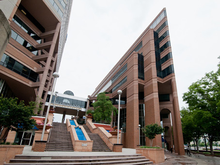 Office Space in Metro Plaza II