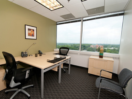 Office Space in Metro Plaza II