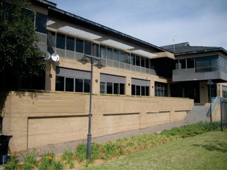 Corner of Cedar Road and Fourways Blvd - Regus