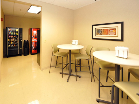 Office Space in Regus
3737 Glenwood Avenue
Suite