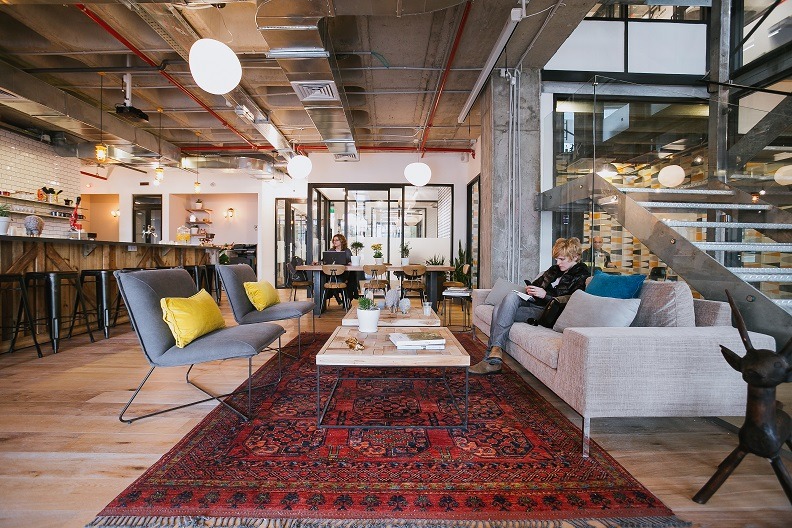 Office Space in Grant Park
332 S Michigan Avenue
East Loop