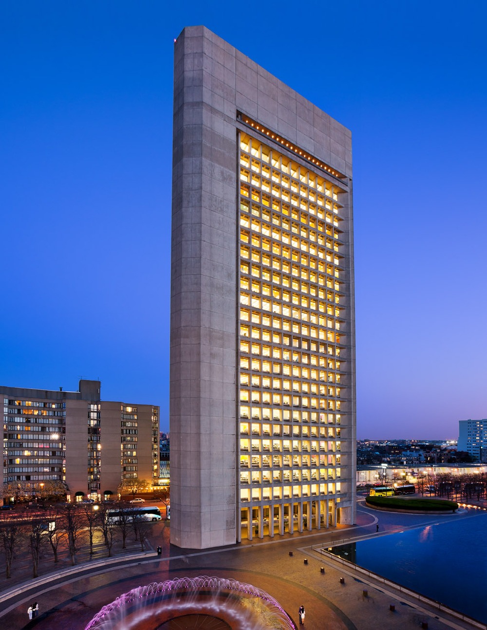 Office Space in th Floor
177 Huntington Ave