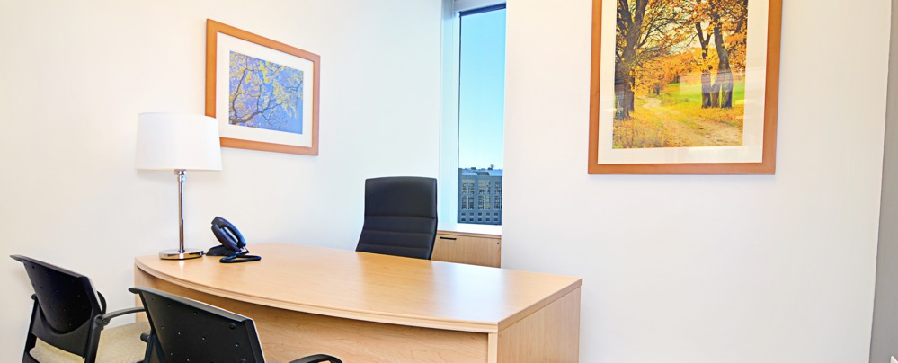 Office Space in Suite 2100
190 S LaSalle St