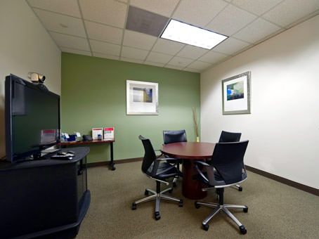 Office Space in th Floor
10260 SW Greenburg Rd