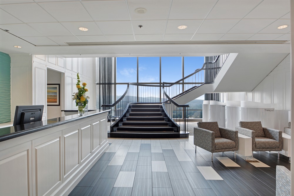 Office Space in Netanya Center
323 Sunny Isles Boulevard
7th Floor