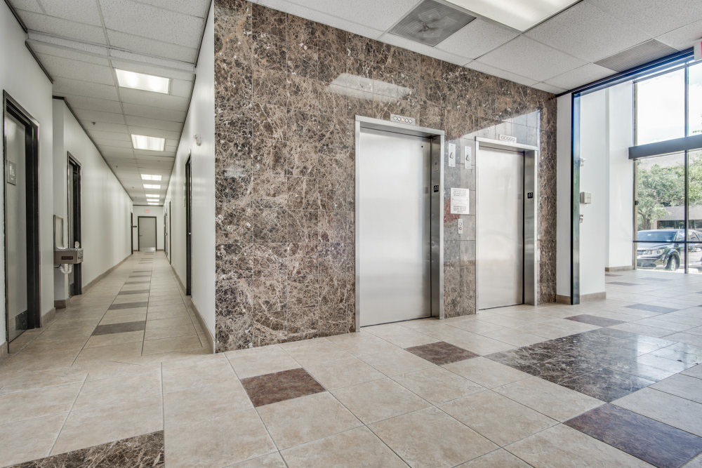 Office Space in Lyndon Office Plaza
10925-10945 Estate Lane