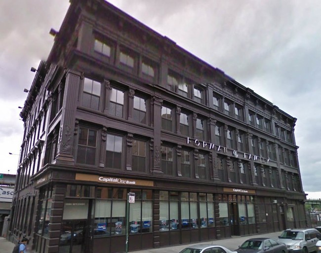 The Yard · 195 Broadway
