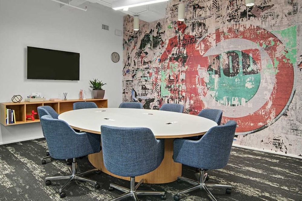 Office Space in th Floor
1740 Broadway