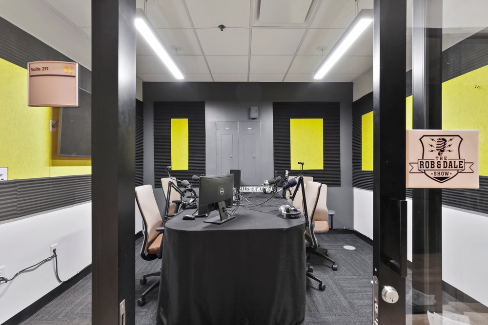 Office Space in Alpha Rd
Suite E