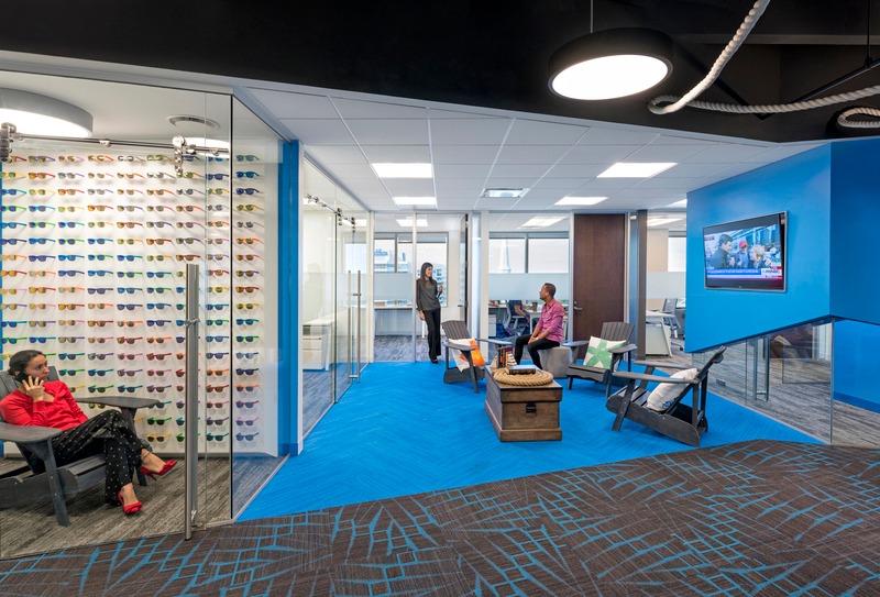 Office Space in th Floor
100 Southeast Third Avenue