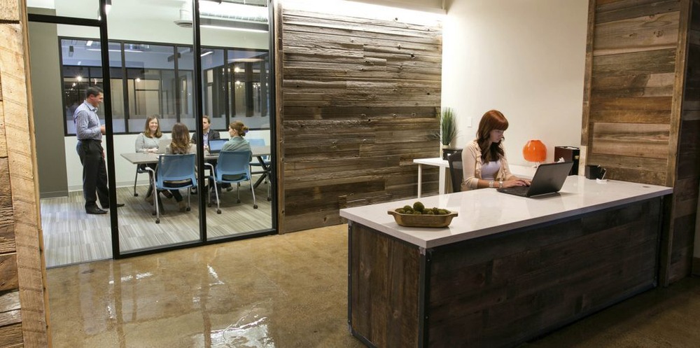 Office Space in N Clark Street