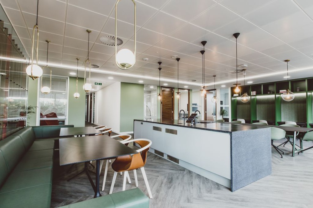 Office Space in Longwalk
Stockley Park