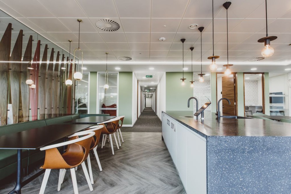 Office Space in Longwalk
Stockley Park