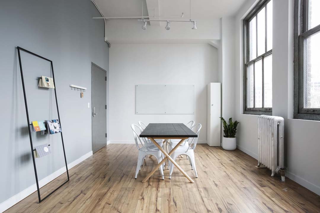 Office Space in Suite 817 & 819