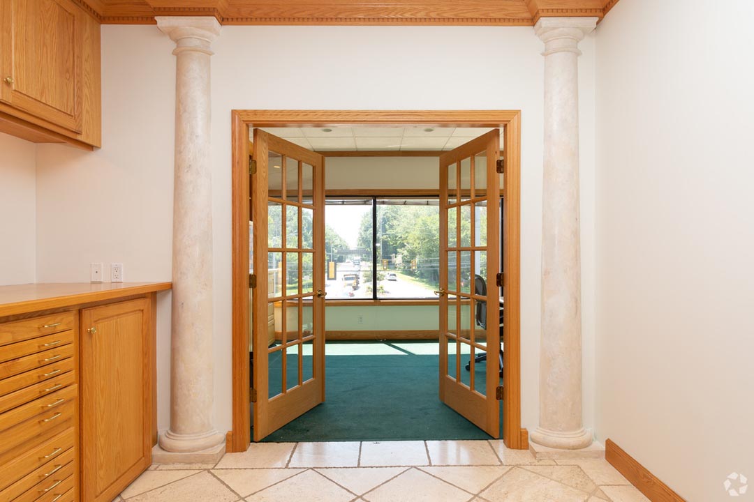 Office Space in Post Road East