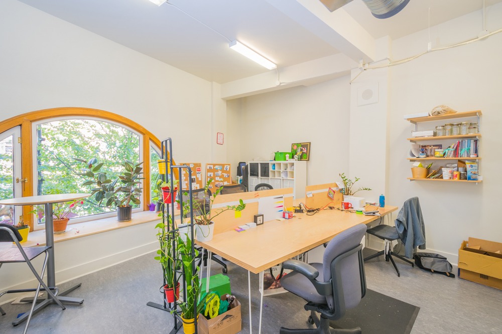 Office Space in Unit 90
425 Carrall Street
