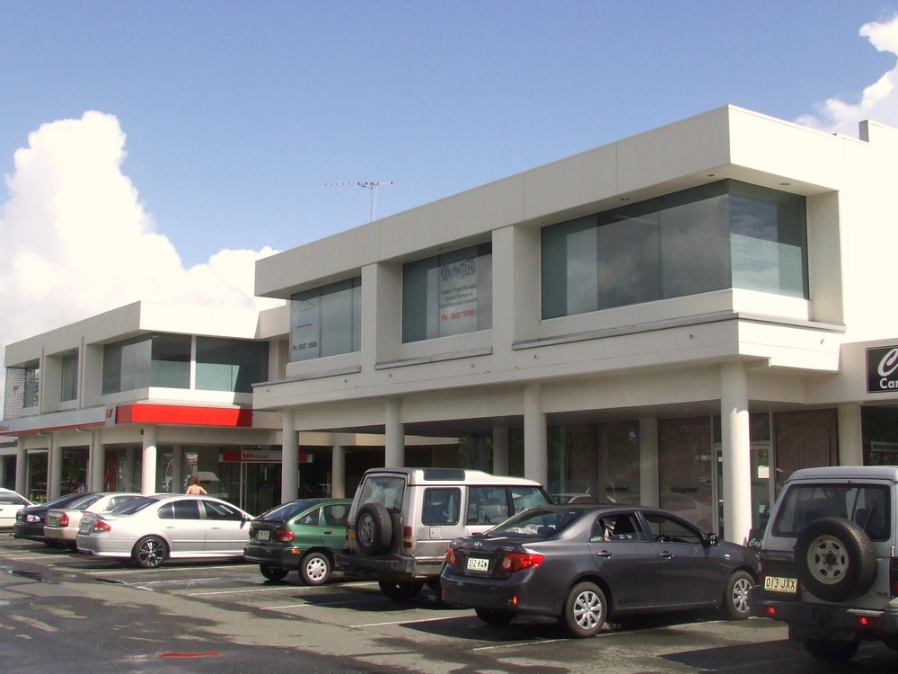 Unit 4, 67 Robinson Road East