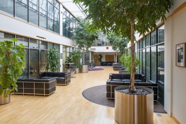 Office Space in Curtis Road
Atrium