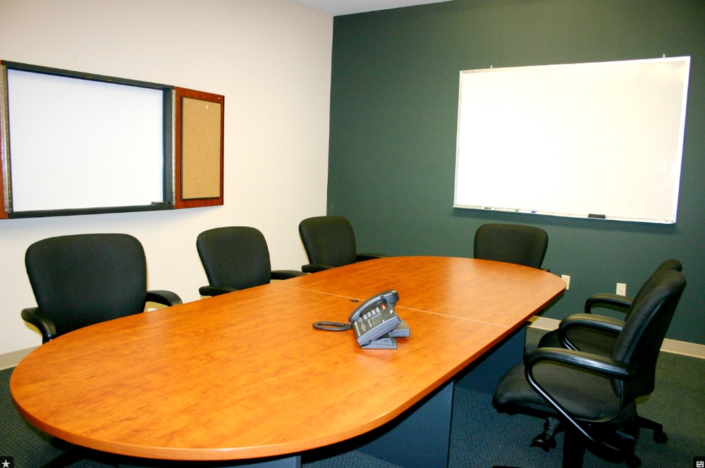 Office Space in ExecuCourt Entrepreneurship Centers
5490 McGinnis Village Place
Suite