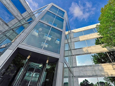 Office Space in Lake Cook Road
Suite