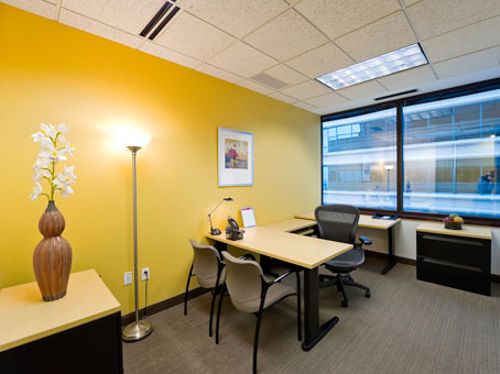 Office Space in South Fifth Street
19th Floor