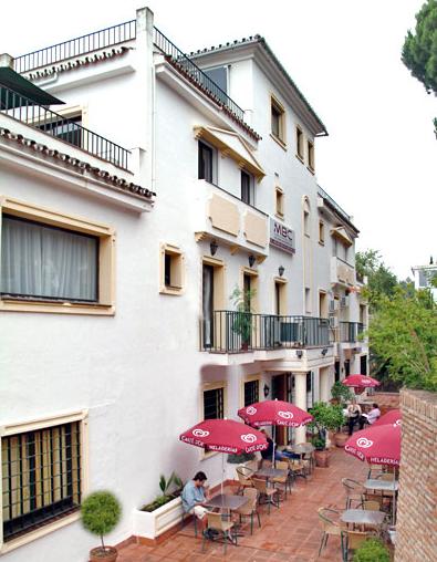 Avda De Las Cumbres, Elviria